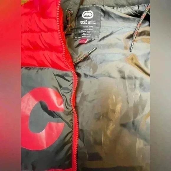 ECKŌ unltd. | Puffer Vest w/Attached Hoodie | Red & Black | Men’s Small - Picture 7 of 8